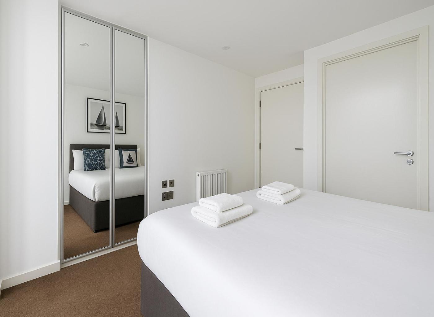 Chic Hoxton Apartment *